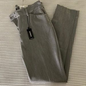 Mid rise Straight leg slacks